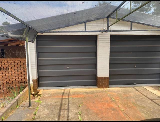 3 BEDROOM HOUSE TO LET IN CLARENDON